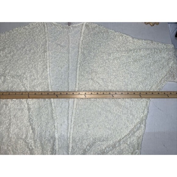 Mauve Lace Crocheted 3/4‎ Sleeve Size XL Fringed Bottom Open Front Cover-up - Picture 6 of 7